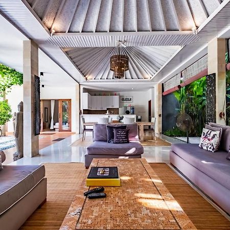 Central Seminyak Villa Martini Εξωτερικό φωτογραφία
