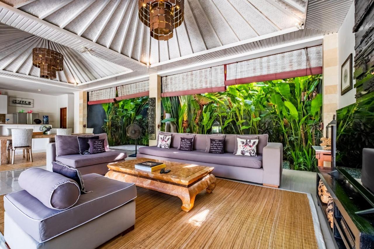 Central Seminyak Villa Martini Εξωτερικό φωτογραφία