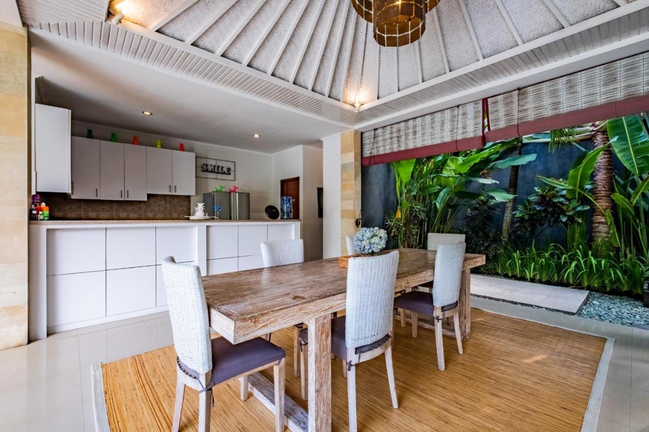 Central Seminyak Villa Martini Εξωτερικό φωτογραφία