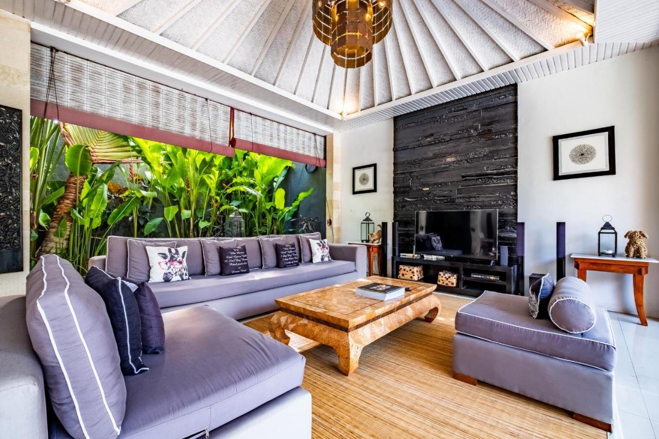 Central Seminyak Villa Martini Εξωτερικό φωτογραφία