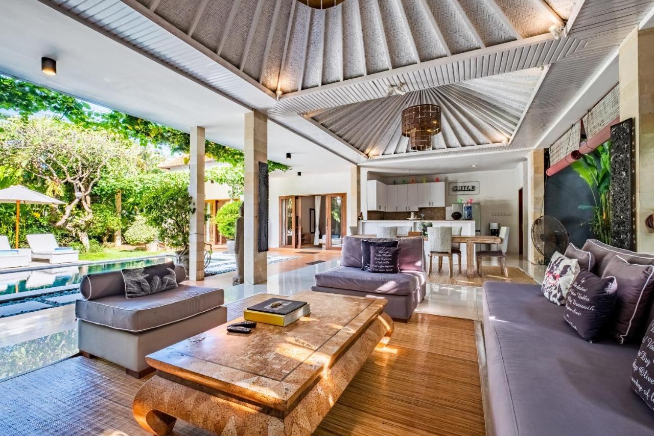 Central Seminyak Villa Martini Εξωτερικό φωτογραφία