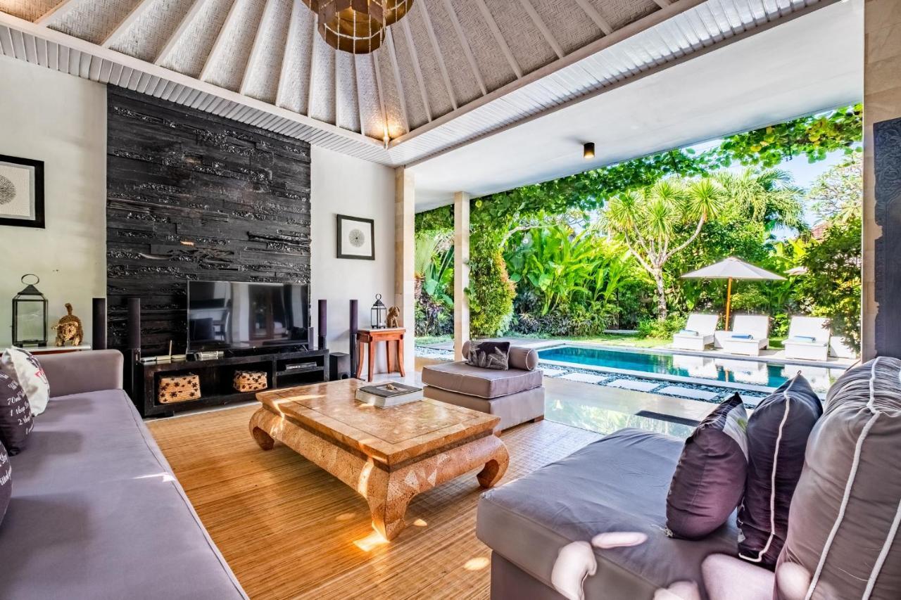 Central Seminyak Villa Martini Εξωτερικό φωτογραφία
